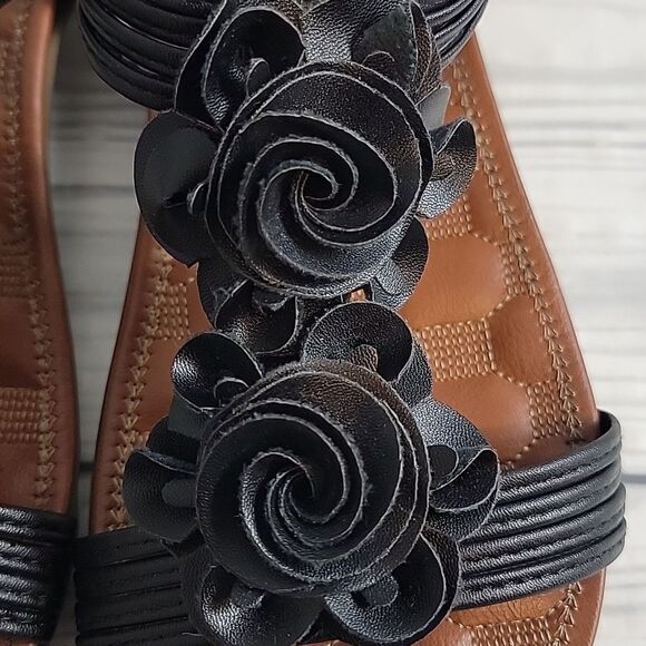 Patrizia By Spring Step Nectarine Black Floral Sandals Womens Size 8 - Picture 3 of 11